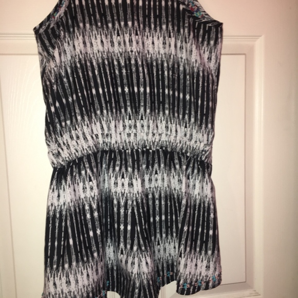 Black and white tribal print romper w/ detailing - Picture 2 of 2